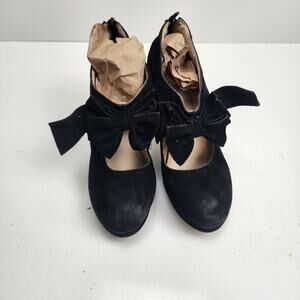 Y2K Velvet Heels w/ Loopy Front Bow Black Formal Dressy Pumps Women's Size 10.5